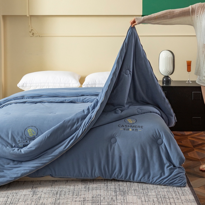 91家纺网 家纺一手货源 找家纺 被靠被 2023新款火山绒李官奇填充大豆被子母被春秋被芯冬被子 蓝青