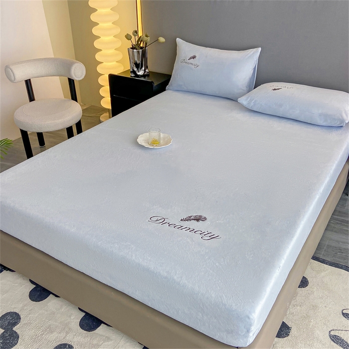 91家纺网 家纺一手货源 找家纺 古吉梦 2023新款牛奶绒刺绣床笠-羽梦 羽梦-星辰灰