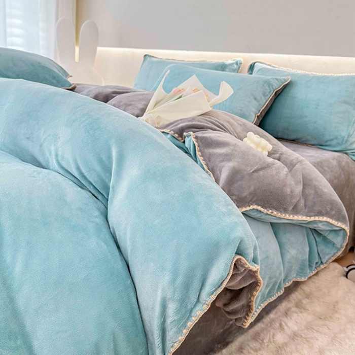 91家纺网 家纺一手货源 找家纺 迷仙巢家纺 2023新款贝壳绒四件套 浅绿灰