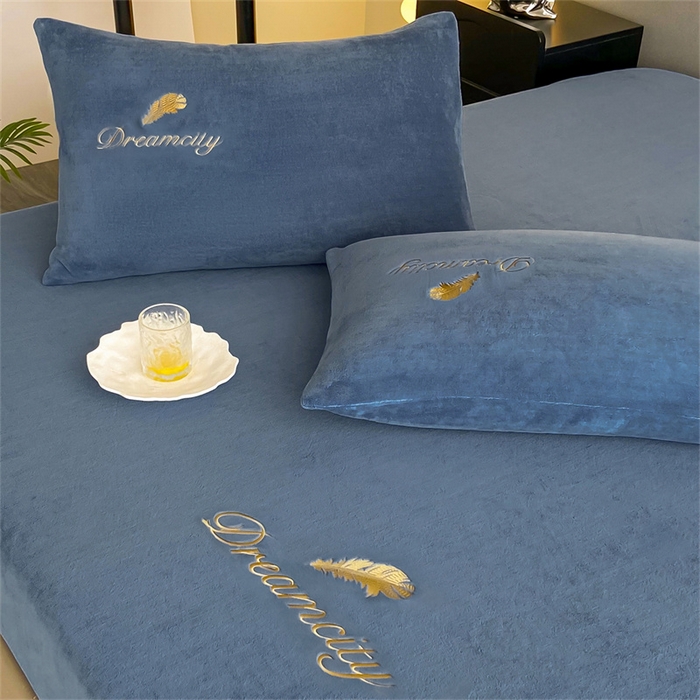 91家纺网 家纺一手货源 找家纺 （总）古吉梦 2023新款牛奶绒刺绣床笠-羽梦