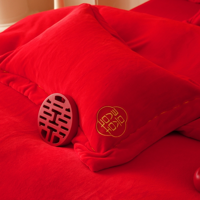 91家纺网 家纺一手货源 找家纺 铭动家纺 2023新款婚庆四件套 小欢喜