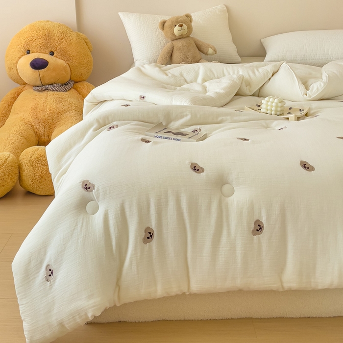 91家纺网 家纺一手货源 找家纺 木楌家居 2025新款全棉皱皱纱刺绣款被芯-风格二 幸运熊