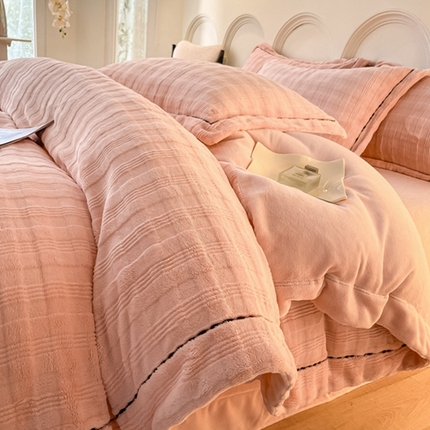 嗯呢家纺 2023新款A类轻奢高克重全消光剖花牛奶绒四件套 樱花粉