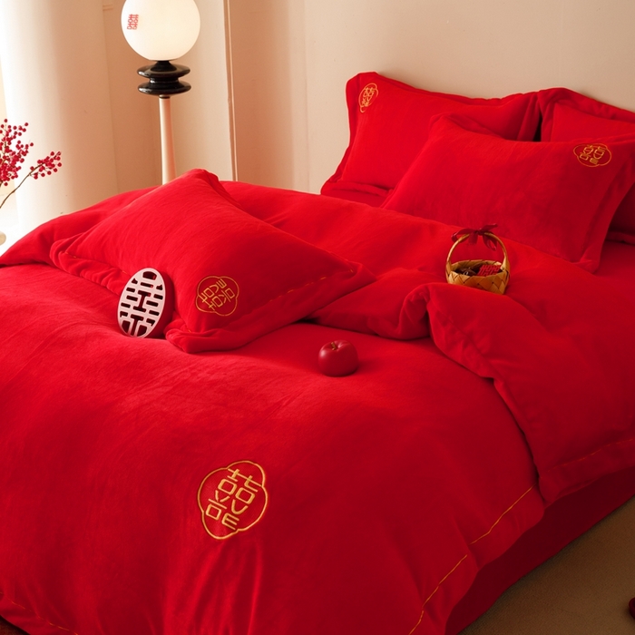 91家纺网 家纺一手货源 找家纺 铭动家纺 2023新款婚庆四件套 小欢喜