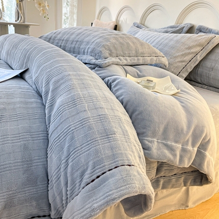 91家纺网 家纺一手货源 找家纺 （总）嗯呢家纺 2023新款A类轻奢高克重全消光剖花牛奶绒四件套