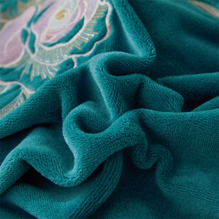 91家纺网 家纺一手货源 找家纺 恒爱家纺 2023新款牡丹花开床裙款牛奶绒四件套 宾利蓝