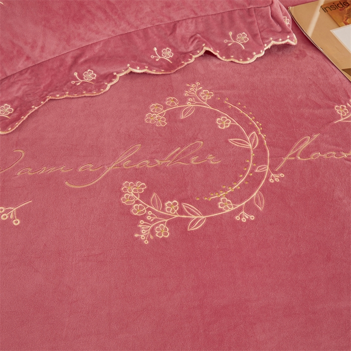 91家纺网 家纺一手货源 找家纺 恒爱家纺 2023新款宝宝绒花好月圆床单款四件套 豆沙