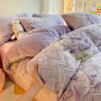 安哆啦家纺 2024新款加厚9斤印花獭兔毛绒兔兔绒剪花刷花牛奶绒四件套 浪漫玫瑰