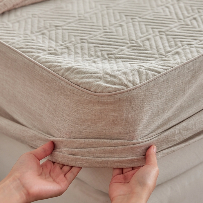 91家纺网 家纺一手货源 找家纺 （总）安莱生活 2023年新品亚麻夹棉床笠及夹棉床笠三件套