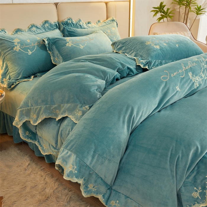 91家纺网 家纺一手货源 找家纺 恒爱家纺 2023新款宝宝绒花好月圆床单款四件套 浅灰蓝