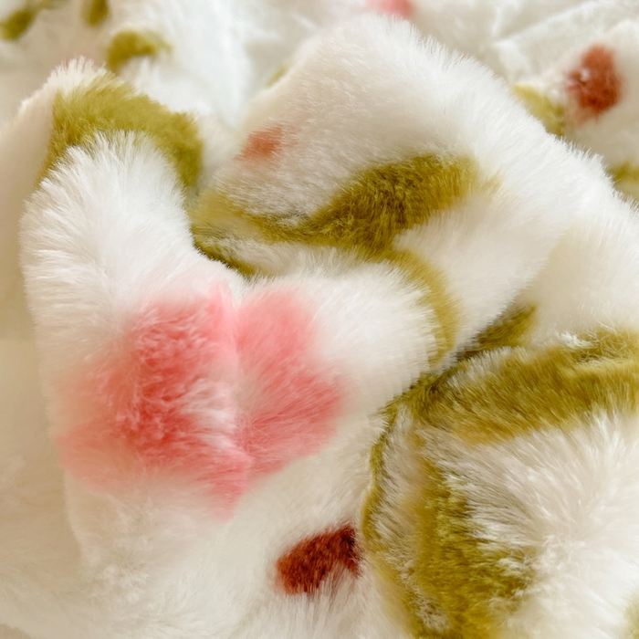 91家纺网 家纺一手货源 找家纺 安哆啦家纺 2024新款加厚9斤印花獭兔毛绒兔兔绒剪花刷花牛奶绒四件套 藤蔓花朵