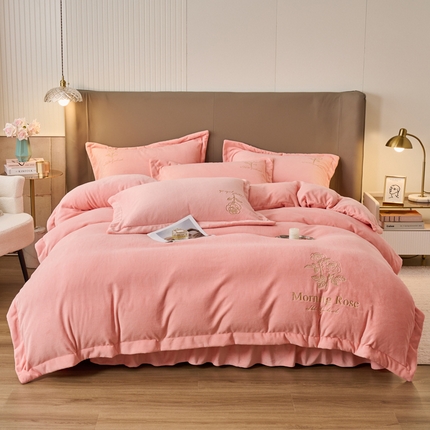 91家纺网 家纺一手货源 找家纺 （总）恒爱家纺 2023新款全消光230克刺绣玫瑰牛奶绒四件套