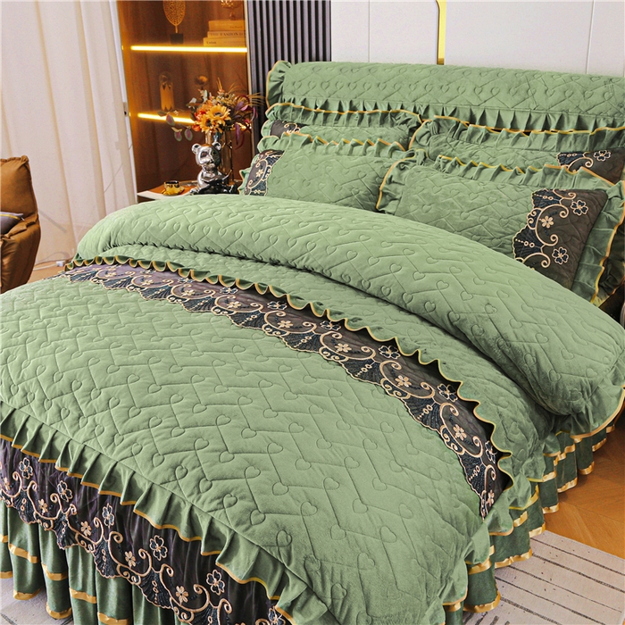 91家纺网 家纺一手货源 找家纺 新款心心相印蕾丝款水晶绒保暖床裙四件套 心心相印蕾丝款-橄榄绿