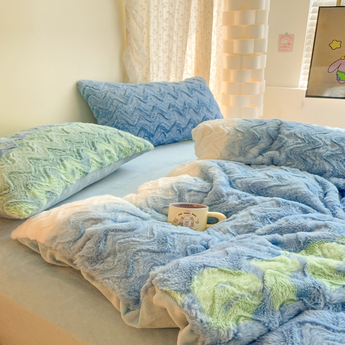 91家纺网 家纺一手货源 找家纺 安哆啦家纺 2024新款加厚9斤印花獭兔毛绒兔兔绒剪花刷花牛奶绒四件套 印象派