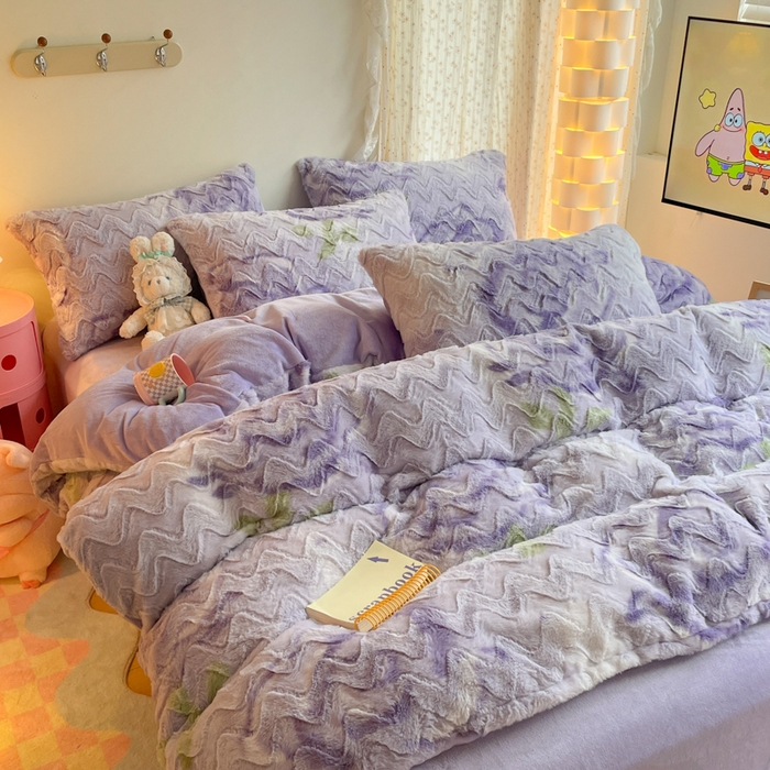 91家纺网 家纺一手货源 找家纺 安哆啦家纺 2024新款加厚9斤印花獭兔毛绒兔兔绒剪花刷花牛奶绒四件套 浪漫玫瑰