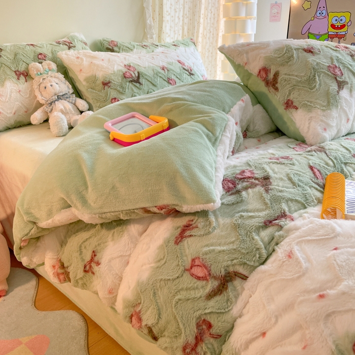 91家纺网 家纺一手货源 找家纺 安哆啦家纺 2024新款加厚9斤印花獭兔毛绒兔兔绒剪花刷花牛奶绒四件套 郁金香