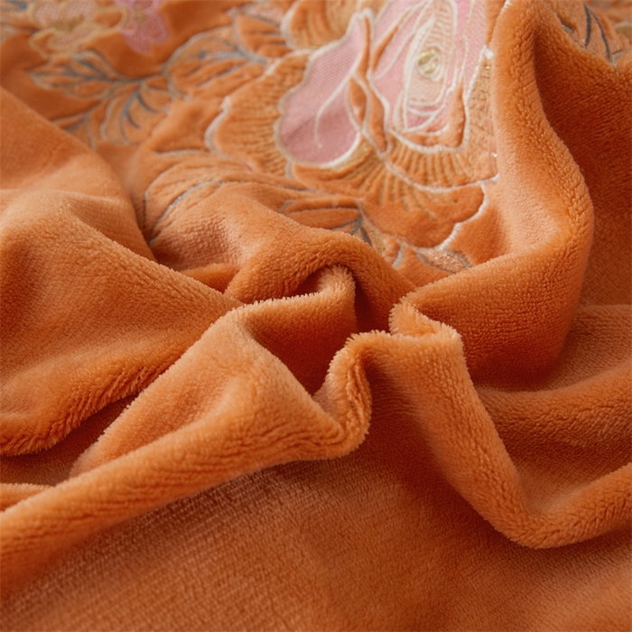 91家纺网 家纺一手货源 找家纺 恒爱家纺 2023新款牡丹花开床裙款牛奶绒四件套 桔色