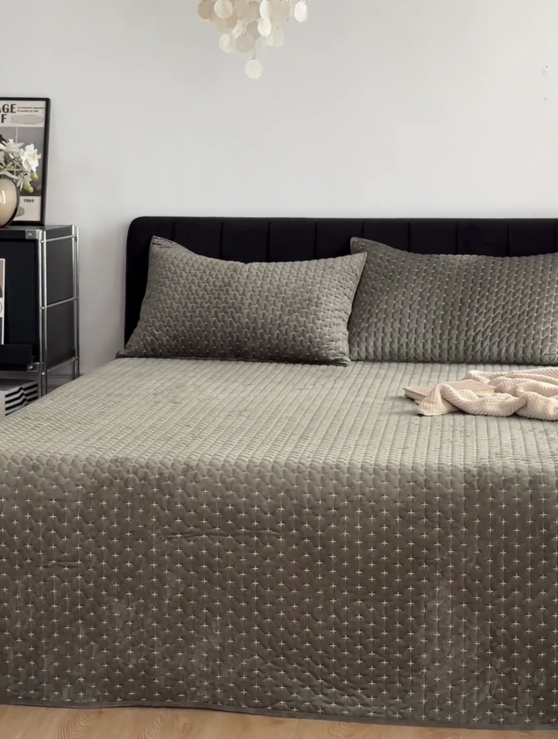 91家纺网 家纺一手货源 找家纺 安莱生活 2023新品独家专版高端冰丝条绒床盖毯 冰丝条绒床盖毯-绿