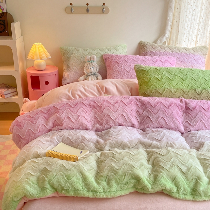 91家纺网 家纺一手货源 找家纺 安哆啦家纺 2024新款加厚9斤印花獭兔毛绒兔兔绒剪花刷花牛奶绒四件套 马卡龙