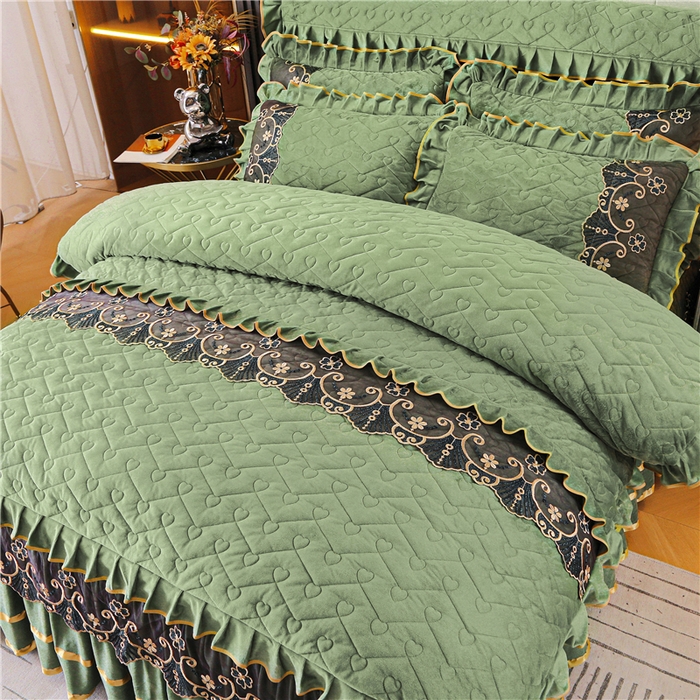 91家纺网 家纺一手货源 找家纺 新款心心相印蕾丝款水晶绒保暖床裙四件套 心心相印蕾丝款-橄榄绿