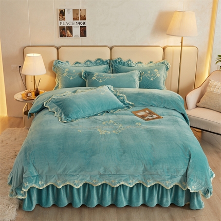 91家纺网 家纺一手货源 找家纺 恒爱家纺 2023新款宝宝绒花好月圆床单款四件套 浅灰蓝