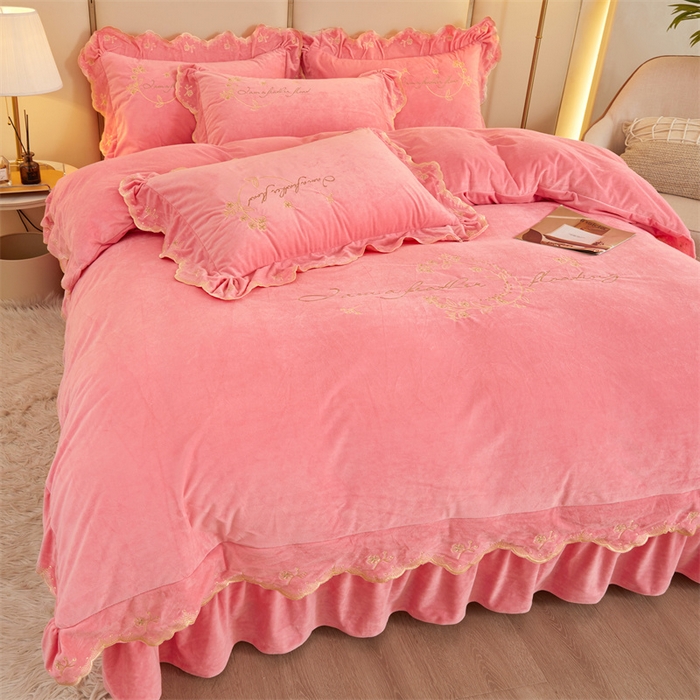 91家纺网 家纺一手货源 找家纺 恒爱家纺 2023新款宝宝绒花好月圆床单款四件套 欧韵粉