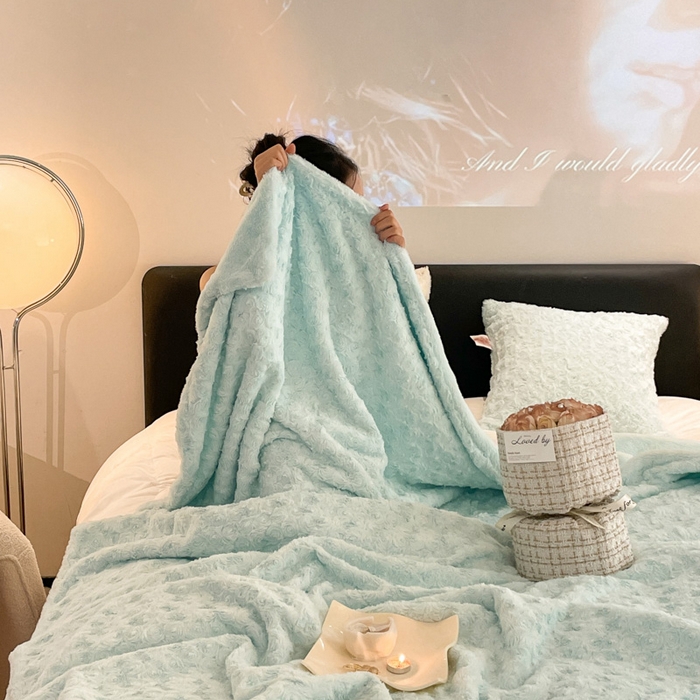 91家纺网 家纺一手货源 找家纺 秀色 2025新款A类冬季600g双面加厚保暖兔毛毯子午睡空调毯沙发毯盖毯-朵拉 朵拉-天青蓝