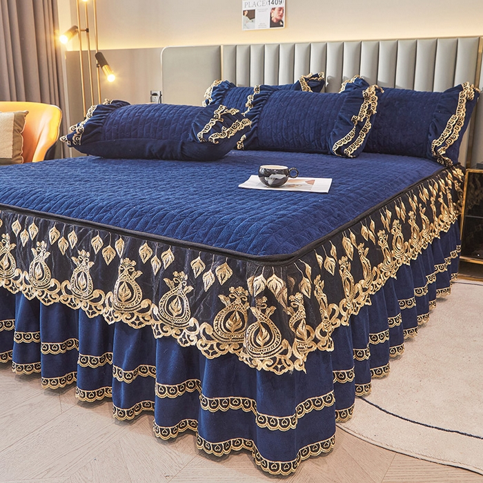 91家纺网 家纺一手货源 找家纺 虹星家纺 2023新款牛奶绒夹棉蕾丝可拆卸床裙系列单床裙 梦幻巴黎 宝蓝