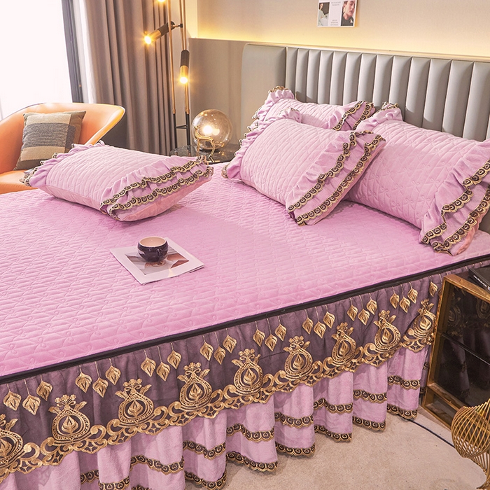 91家纺网 家纺一手货源 找家纺 虹星家纺 2023新款牛奶绒夹棉蕾丝可拆卸床裙系列单床裙 梦幻巴黎 柔紫