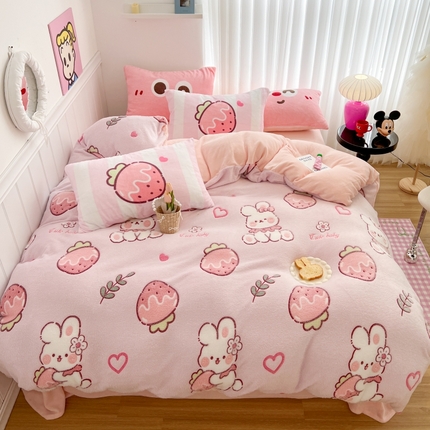 顾里家纺 2023新款ins韩风∙立体牛奶雪花绒系列四件套 草莓花兔