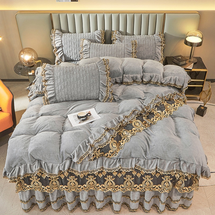 91家纺网 家纺一手货源 找家纺 虹星2023新款牛奶绒夹棉蕾丝可拆卸床裙系列四件套 梦幻巴黎 时尚灰