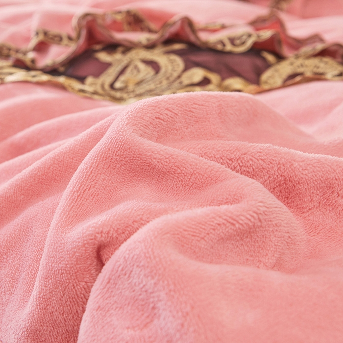 91家纺网 家纺一手货源 找家纺 虹星家纺 2023新款牛奶绒夹棉蕾丝可拆卸床裙系列四件套 梦幻巴黎 蜜玉