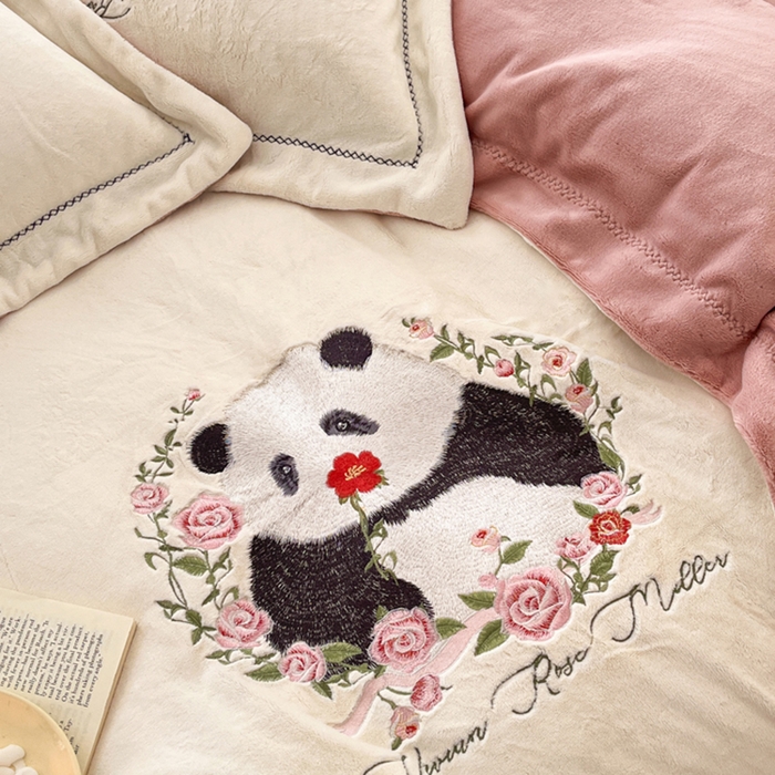 91家纺网 家纺一手货源 找家纺 （总）秀色家纺 2025新款专版ins风熊猫花花双面牛奶绒四件套冬季