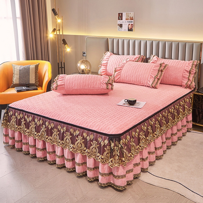 91家纺网 家纺一手货源 找家纺 虹星家纺 2023新款牛奶绒夹棉蕾丝可拆卸床裙系列单床裙 梦幻巴黎 蜜玉