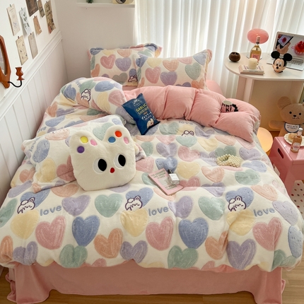 91家纺网 家纺一手货源 找家纺 （总）顾里家纺 2023新款ins韩风∙立体牛奶雪花绒系列四件套