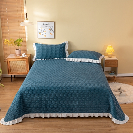 91家纺网 家纺一手货源 找家纺 飞轮海蚊帐 2023新款J-1牛奶绒多功能夹棉花边床盖 黛蓝