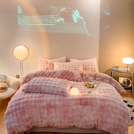 91家纺网 家纺一手货源 找家纺 新印象 2023新款新印象兔绒扎染四件套 浅豆沙