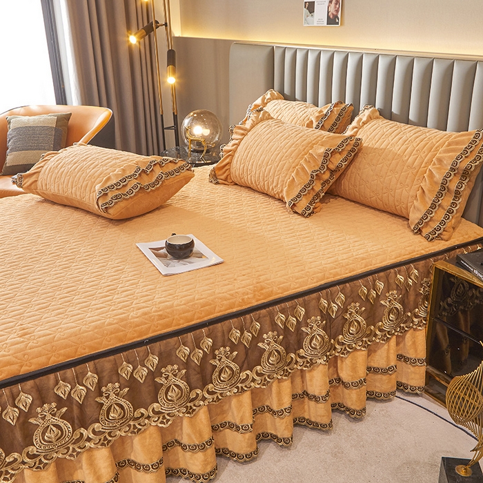 91家纺网 家纺一手货源 找家纺 虹星家纺 2023新款牛奶绒夹棉蕾丝可拆卸床裙系列单床裙 梦幻巴黎 暖杏