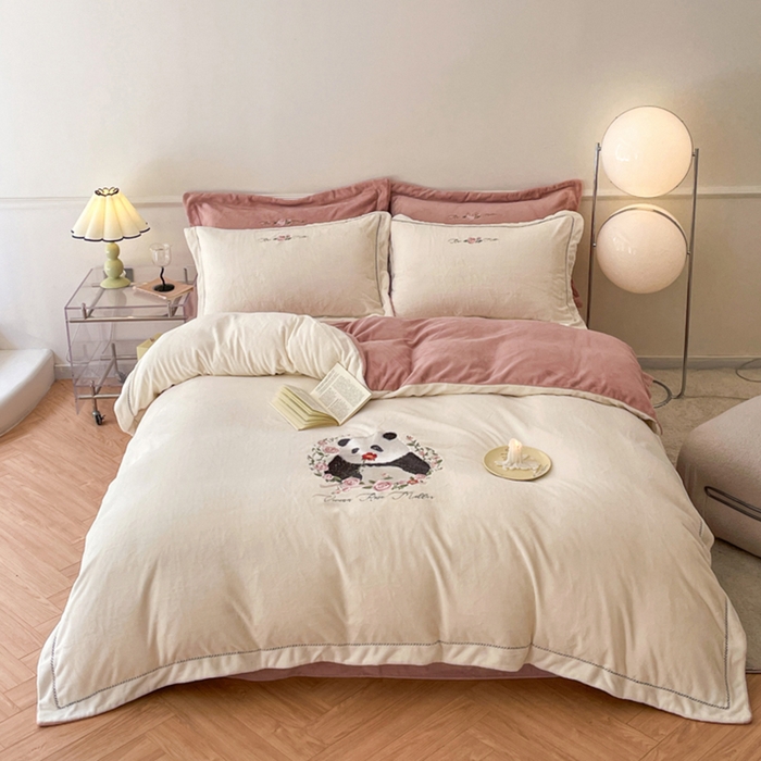 91家纺网 家纺一手货源 找家纺 （总）秀色家纺 2025新款专版ins风熊猫花花双面牛奶绒四件套冬季