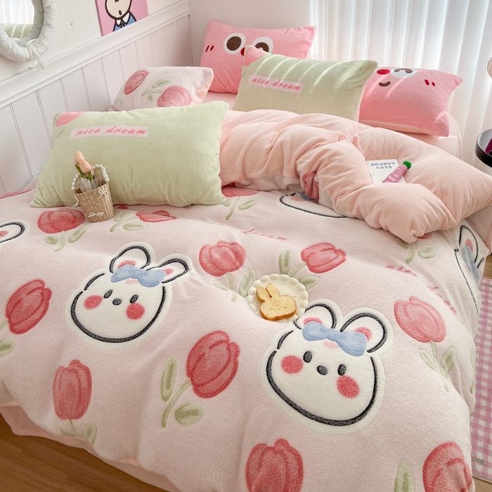 91家纺网 家纺一手货源 找家纺 顾里家纺 2023新款ins韩风∙立体牛奶雪花绒系列四件套 花花兔兔