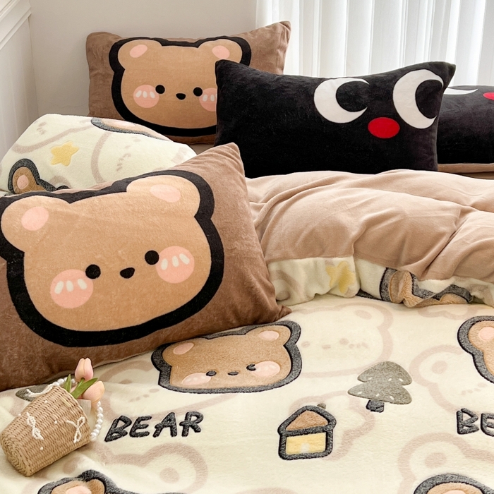 91家纺网 家纺一手货源 找家纺 顾里家纺 2023新款ins韩风∙立体牛奶雪花绒系列四件套 小树熊