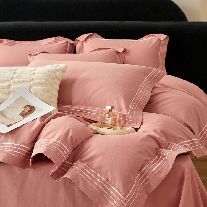 91家纺网 家纺一手货源 找家纺 安妮家居 2023新款全棉轻磨毛刺绣四件套-奥斯汀 豆沙粉