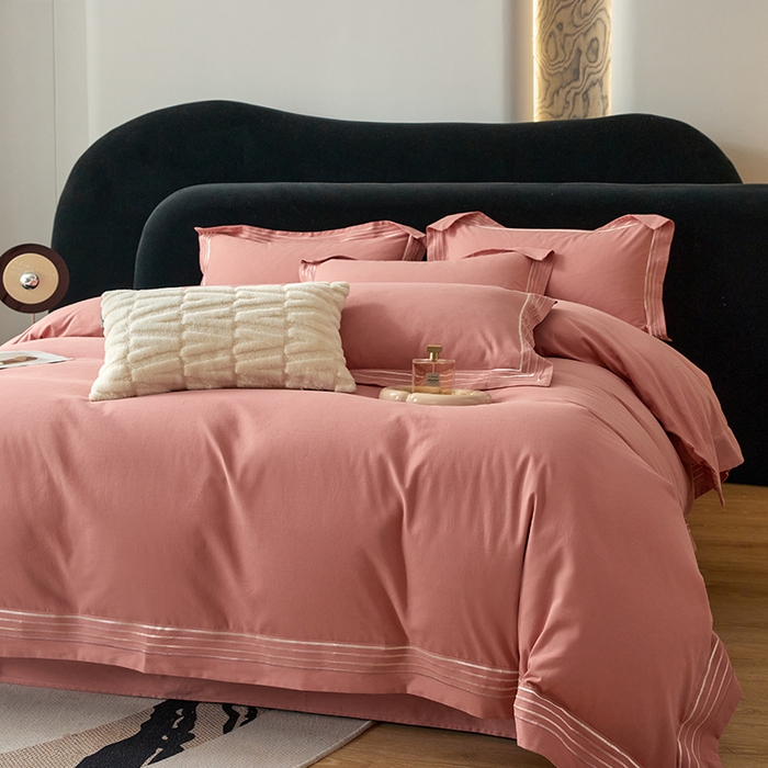 91家纺网 家纺一手货源 找家纺 安妮家居 2023新款全棉轻磨毛刺绣四件套-奥斯汀 豆沙粉