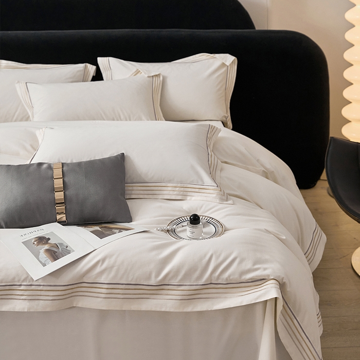 91家纺网 家纺一手货源 找家纺 安妮家居 2023新款全棉轻磨毛刺绣四件套-奥斯汀 奶昔白