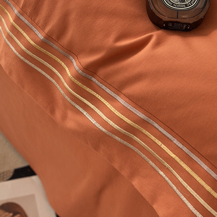 91家纺网 家纺一手货源 找家纺 安妮家居 2023新款全棉轻磨毛刺绣四件套-奥斯汀 爱玛橙