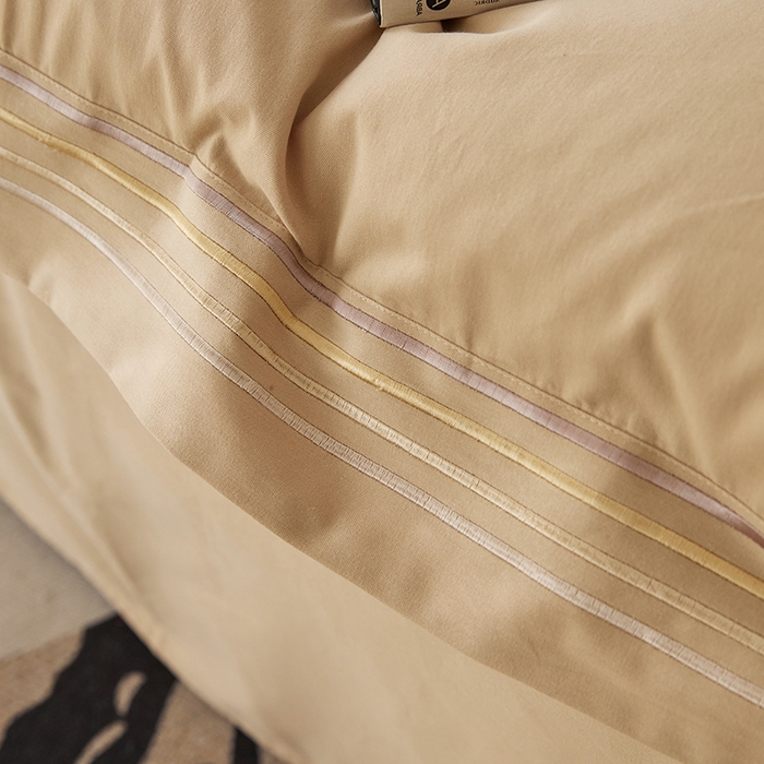 91家纺网 家纺一手货源 找家纺 安妮家居 2023新款全棉轻磨毛刺绣四件套-奥斯汀 香槟金