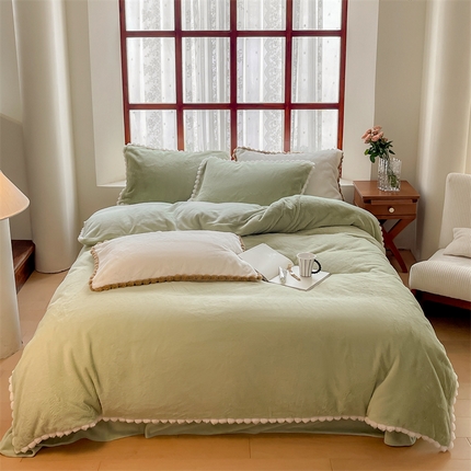 91家纺网 家纺一手货源 找家纺 （总）名品优仓 2023新款高克重兔绒边带球球款四件套