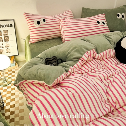 91家纺网 家纺一手货源 找家纺 （总）如一 2023新款多巴胺韩式ins毛巾绣混搭条纹牛奶绒四件套