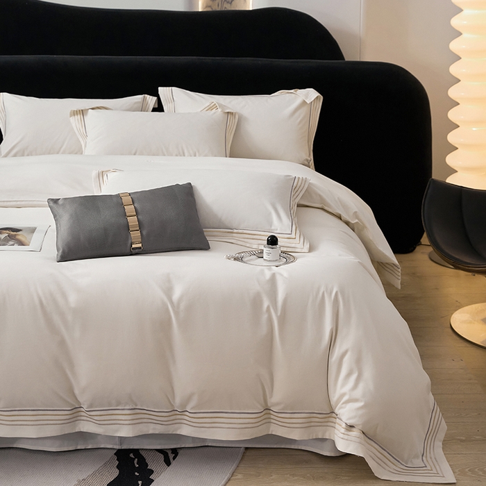 91家纺网 家纺一手货源 找家纺 安妮家居 2023新款全棉轻磨毛刺绣四件套-奥斯汀 奶昔白