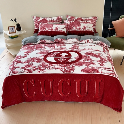 91家纺网 家纺一手货源 找家纺 （总）色鬼 2023新款轻奢大牌风印花牛奶绒四件套婴儿绒四件套